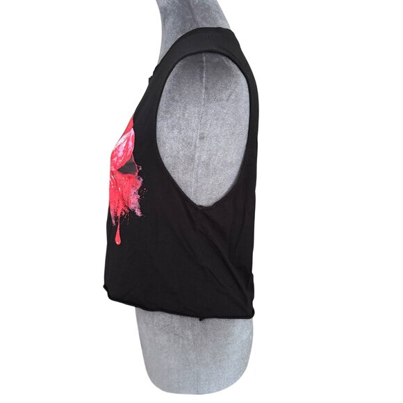 Womens Black Sleeveless Graphic Crop Top With Red Lips Print Cotton Blend Size M - Picture 2 of 4